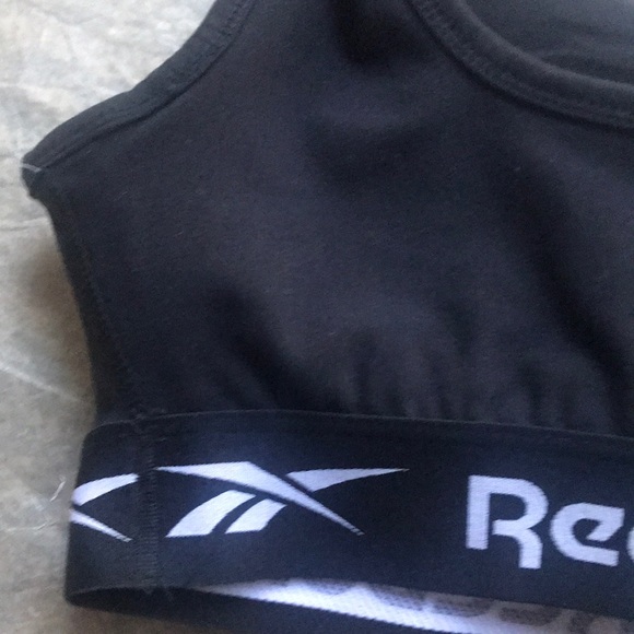 NWT Reebok Black Logo Effortless Bra Size Small Black/White - Picture 10 of 12